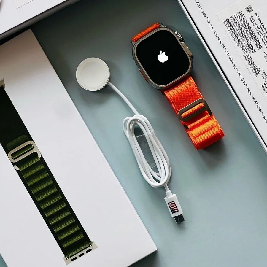 New 4G Ultra Smart watch-8 Pro (with Apple logo)